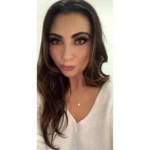 Meet your Posher, Dana